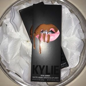 Kylie Jenner Lip Matte Lip Kit ✨